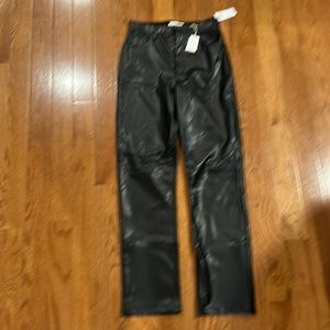 NWT - Abercrombie 90’s ultra high rise jeans - “leather”- 8L